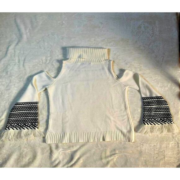 Venus Cold Shoulder Turtleneck Sweater Womens Bell Sleeves w/Fringe Ivory Size S - Picture 7 of 8